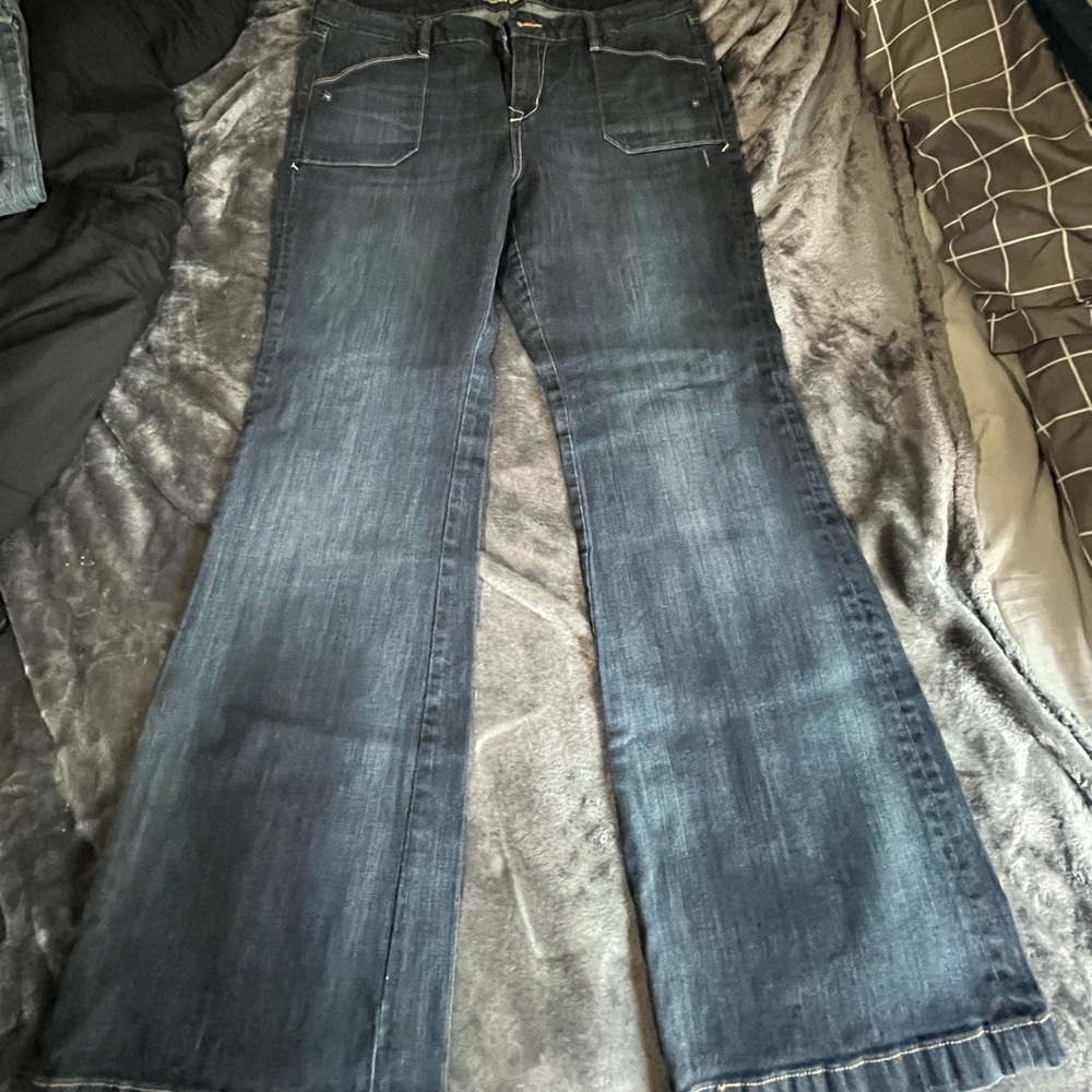 The sweetheart wide legged jeans